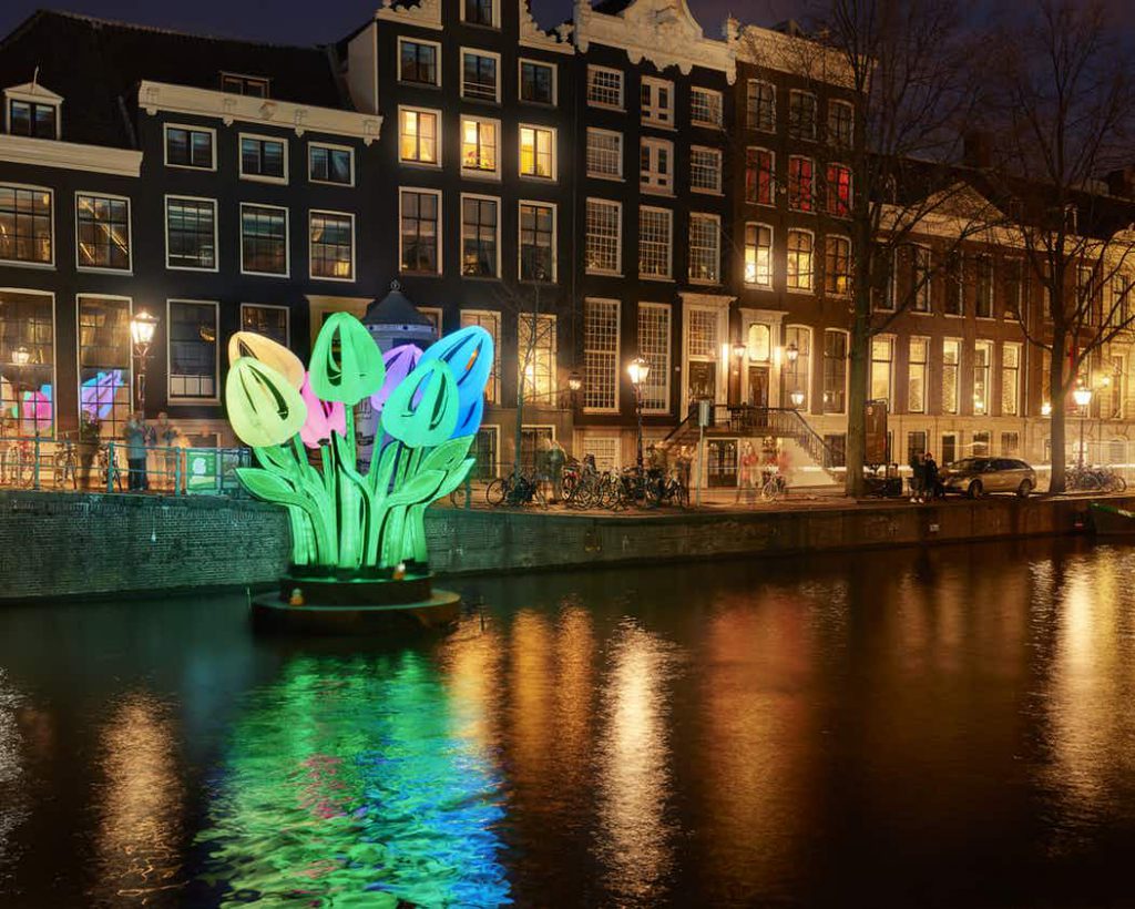 Magical Amsterdam Christmas Lights - GB Motorhome Tours